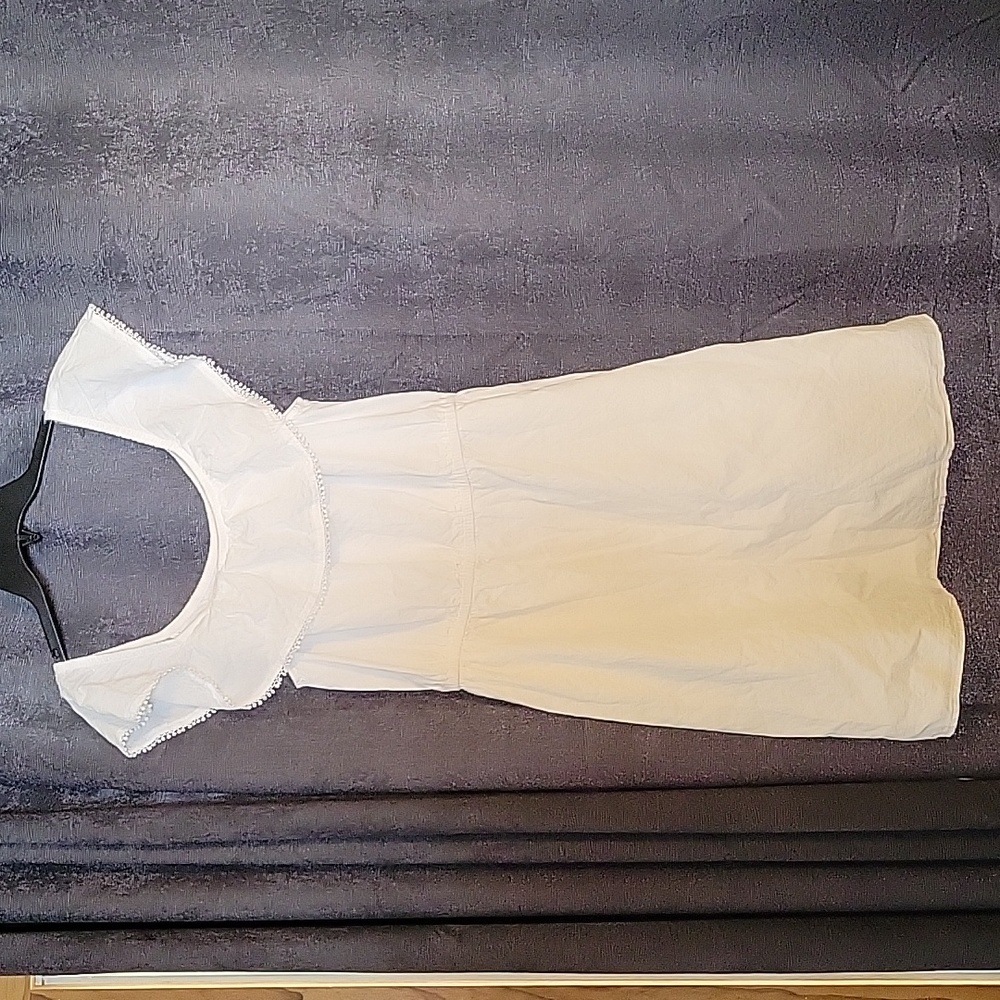🤍 Size Medium Dress